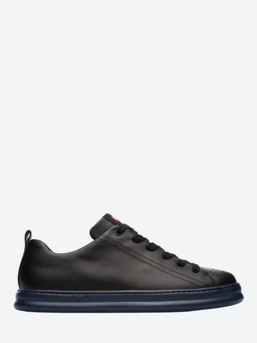 Hot Runner Four Sneakers