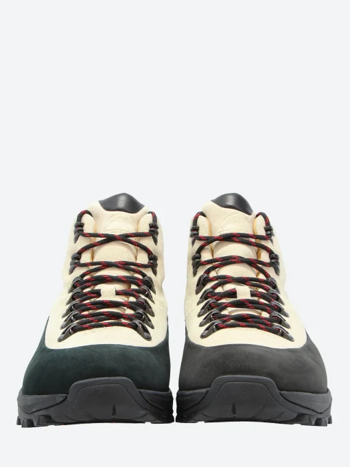 New - Seattle in Geyser Suede Boots