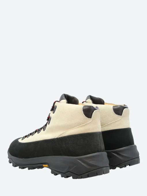New - Seattle in Geyser Suede Boots