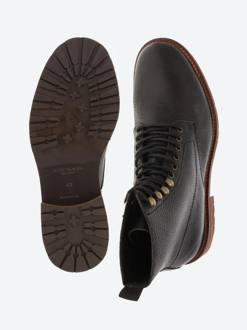 Online - York Lace Boot Leather in Black Boots