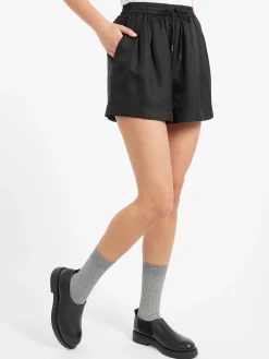 Hot - Twill Slouch Shorts in Women Shorts