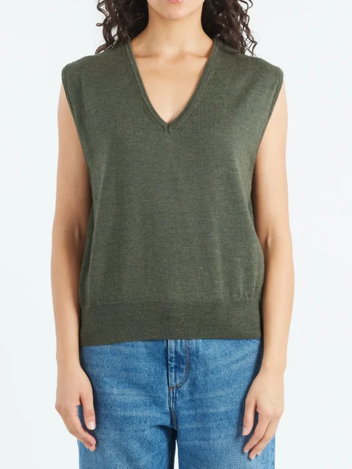 Best - Sonia Vest in Women Tops & Blouses | Knitwear