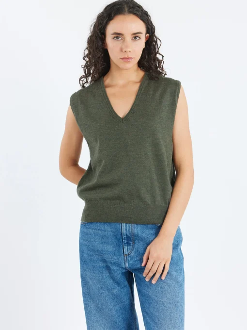 Best - Sonia Vest in Women Tops & Blouses | Knitwear