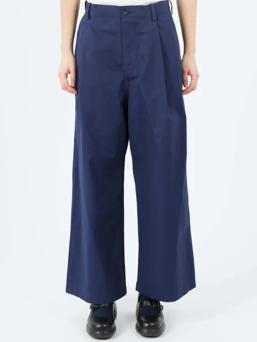 Hot - Pasadena in Women Pants