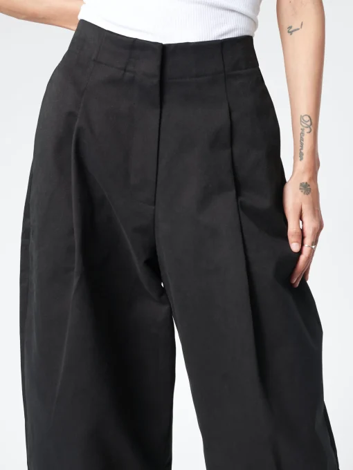 New - Dordoni in Women Pants
