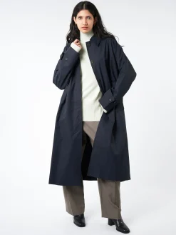 Hot - Holin Coat in Dark Navy Women Outerwear