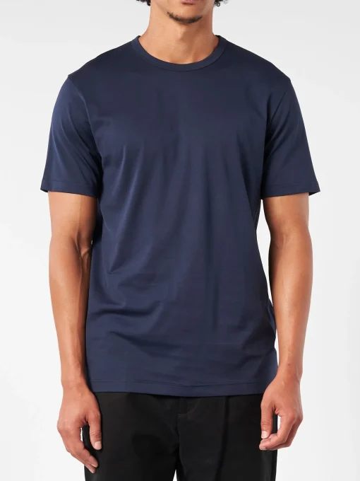 Fashion - Classic T-Shirt in T-Shirts