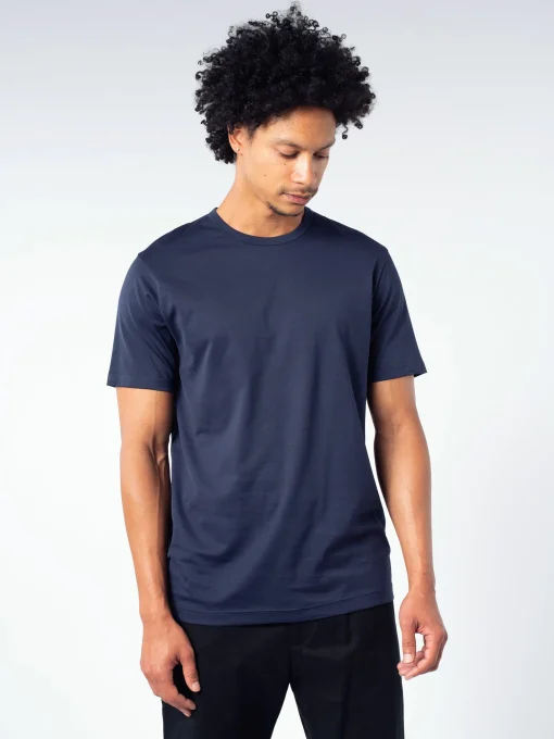 Fashion - Classic T-Shirt in T-Shirts