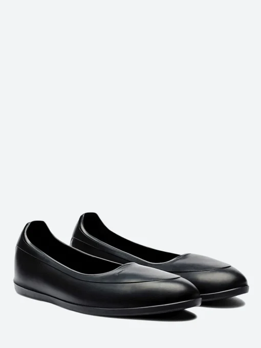Hot - Classic Overshoe in Black Boots