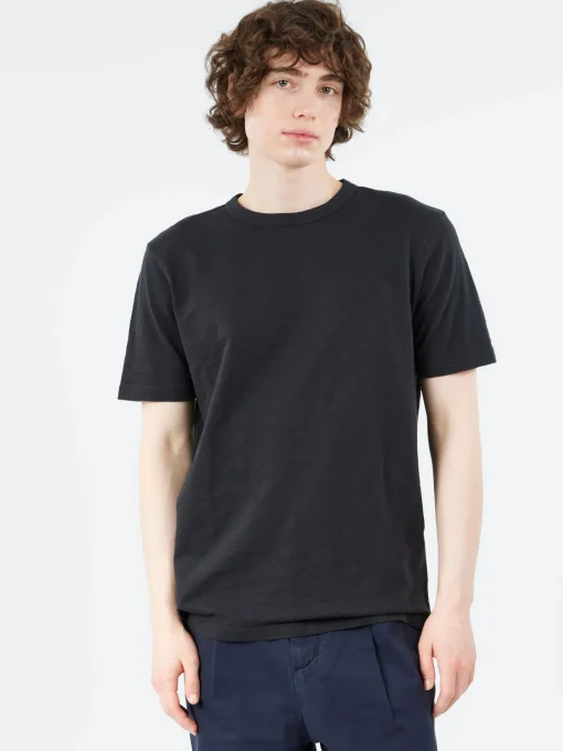 Online - Theo Short Sleeve Tee in Carbon Black T-Shirts