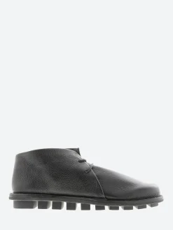 Fashion - Closed Again in Black Boots