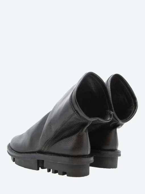 New - Closed Bomb in Black Waw Women Boots