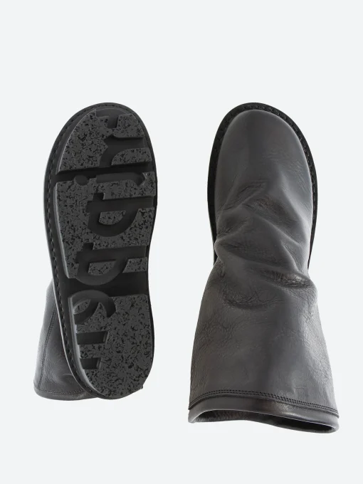 New - Closed Bomb in Black Waw Women Boots