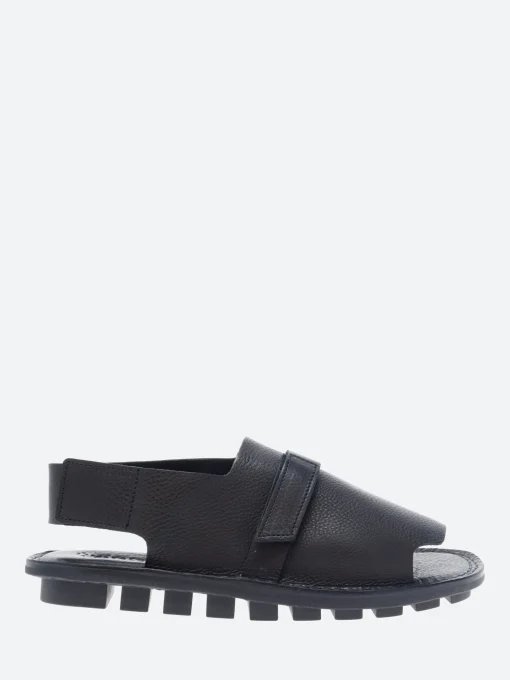 New - Closed Modal in Sandals