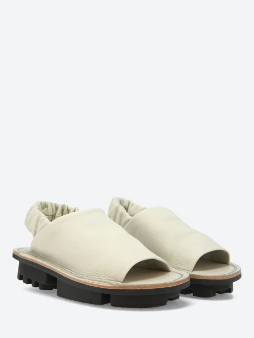 Clearance - Closed Nudge in Perla Alb/Waw Women Mary Janes | Ballet Flats