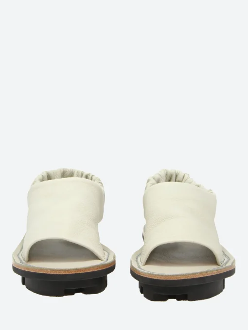 Clearance - Closed Nudge in Perla Alb/Waw Women Mary Janes | Ballet Flats