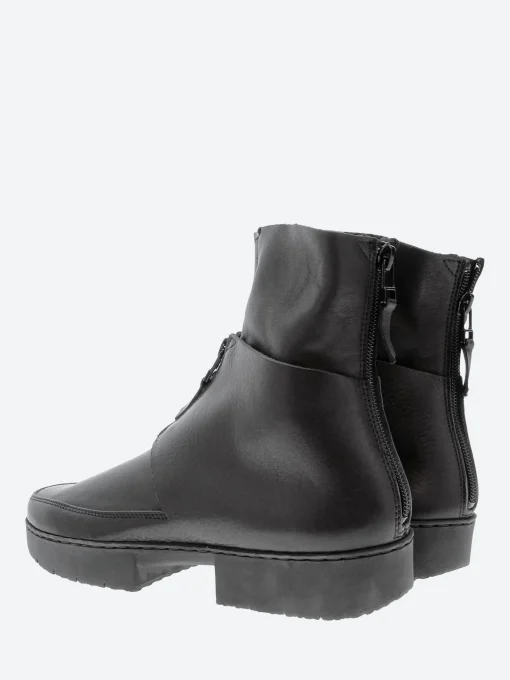 New - Sport Past in Black Women Boots