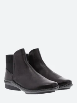 Fashion - Wave Sockchen in Black Waw Women Overalls & Jumpsuits | Boots