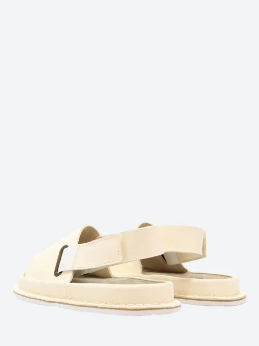 Best - Zori Safeguard in White Women Sandals
