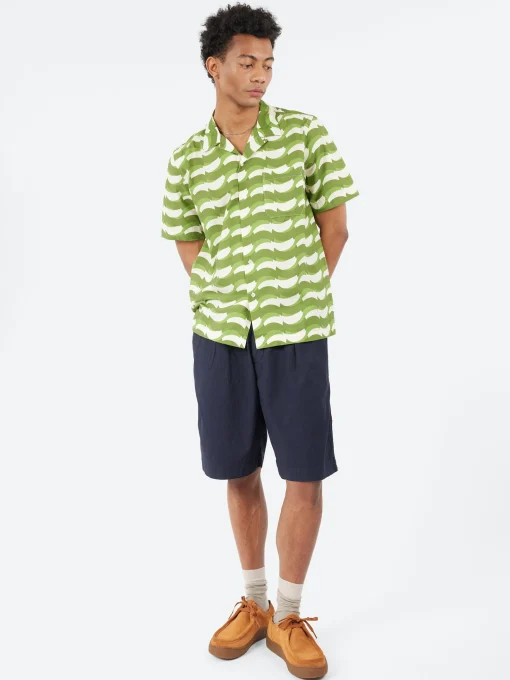 New - Road Shirt in Geo Wave Print Button-Ups