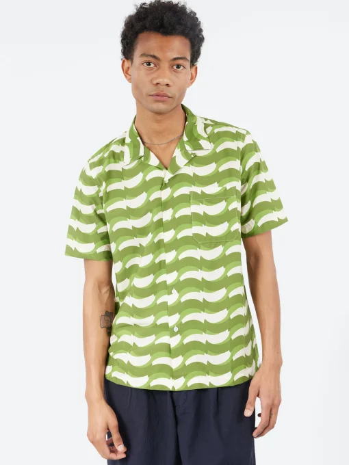 New - Road Shirt in Geo Wave Print Button-Ups