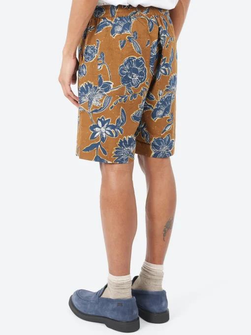 Online - Simple Short in Shorts