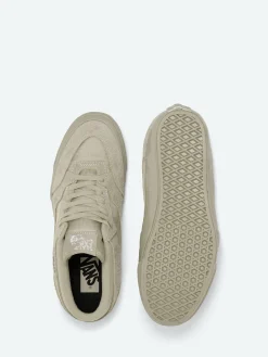 Clearance - Half Cab Reissue 33 LX in Sneakers