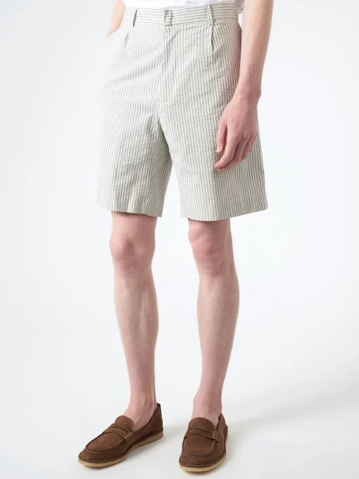 Online - Linton Pleat Short in Shorts