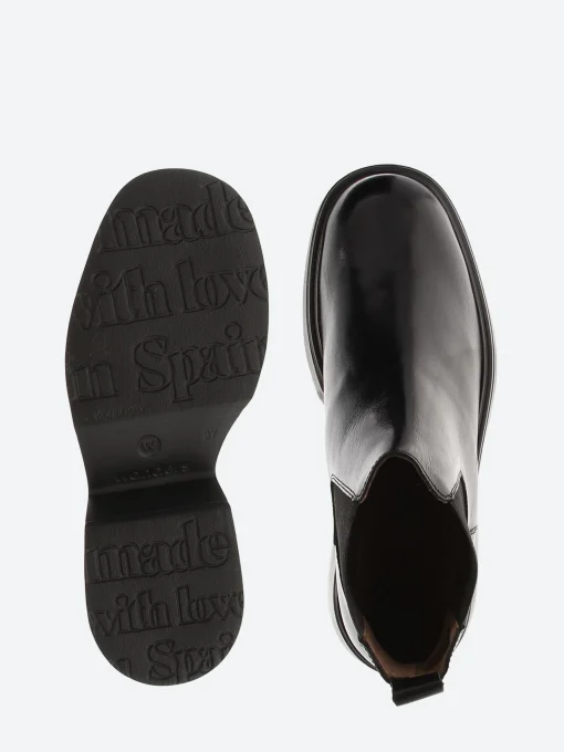 Outlet - B-8204 Chelsea Boot in Black Women Overalls & Jumpsuits | Boots